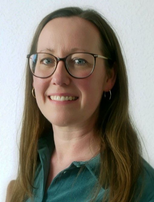 Sternberg Julia